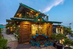 Jharipani Castle | Majestic Heritage Stay