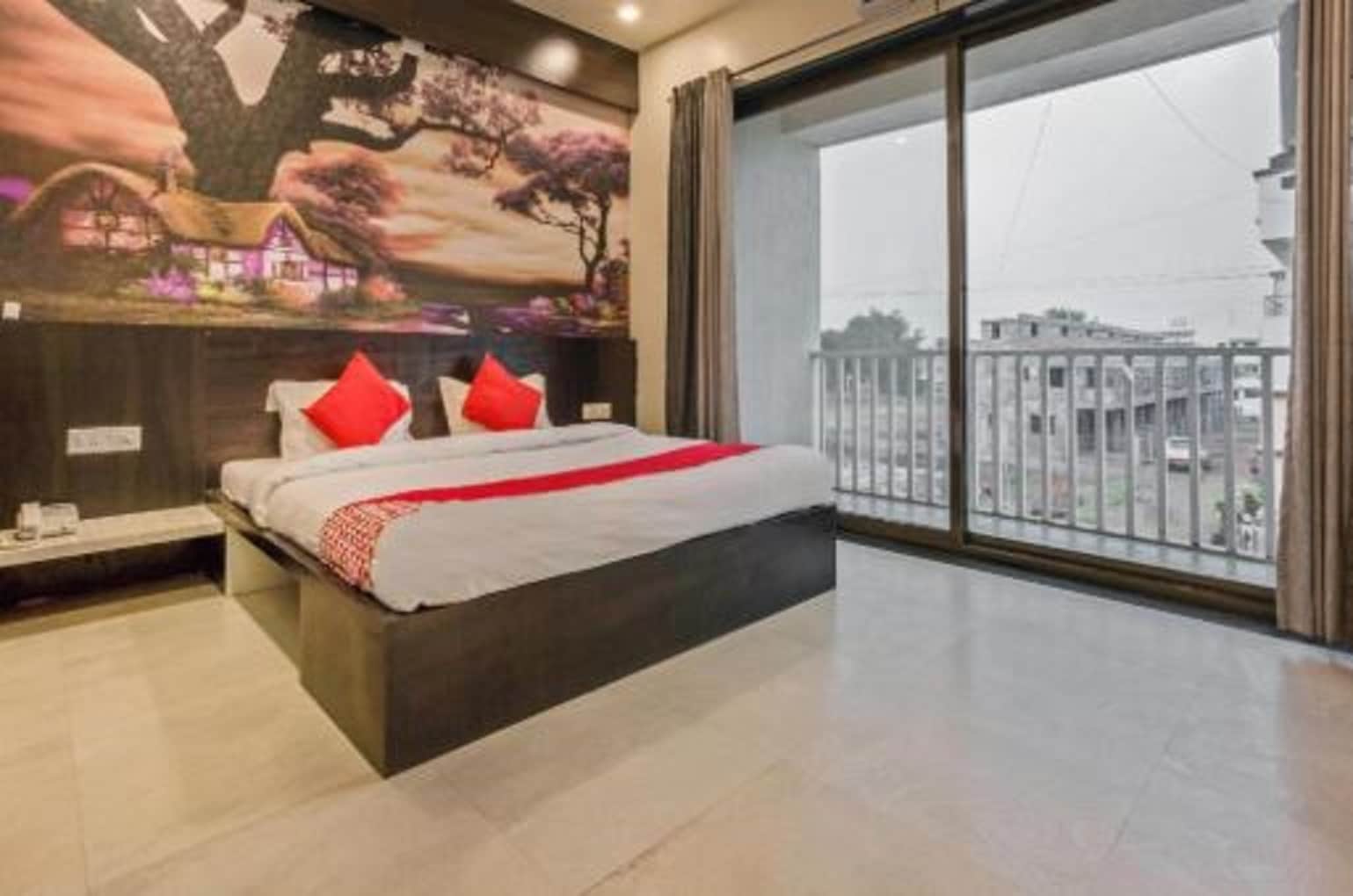 Hotel Siddhivinayak Karauli - Tap to explore photos