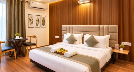 Hotel Elite Stayz Old Gurgaon (Civil Lines) Room Type - Deluxe Room with City View Hotel Elite Stayz Old Gurgaon (Civil Lines) Room Type - Deluxe Room with City View