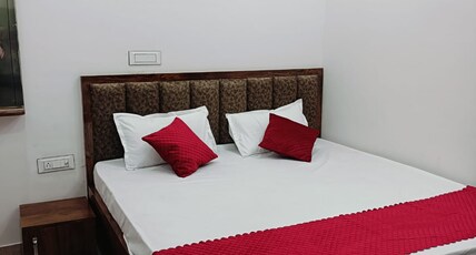 Hotel Gora Place Room Type - AC Triple bed Room( 1 double 1 single bed)