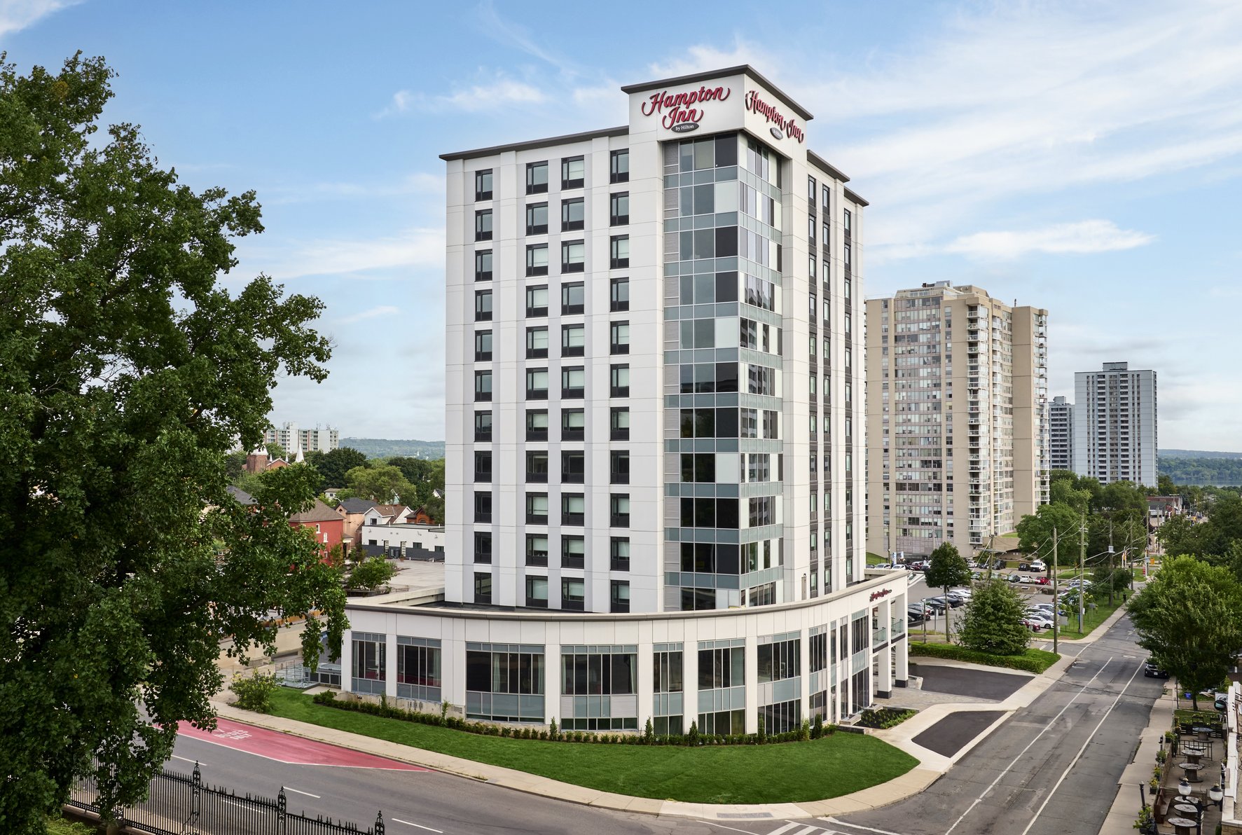 Hampton Inn by Hilton Hamilton - Tap to explore photos