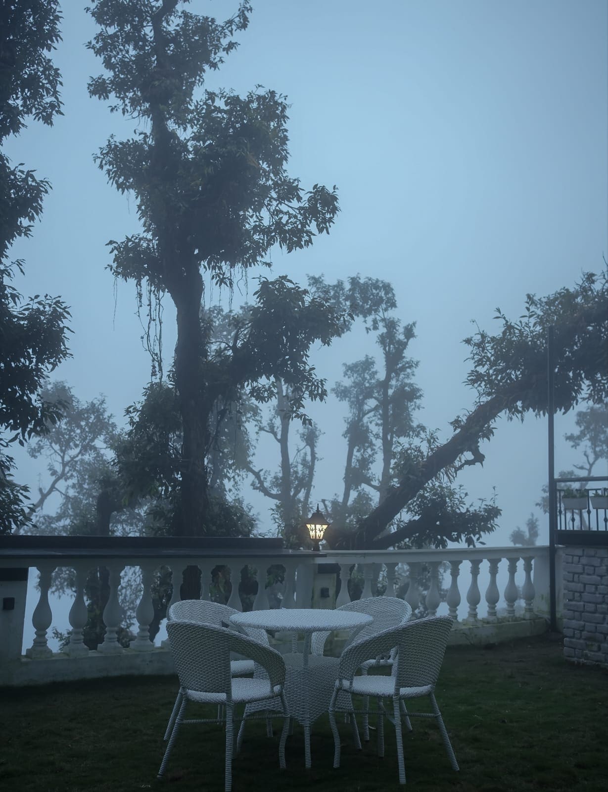 Almost Heaven Suites @ 2 Km from Mall Road - Tap to explore photos