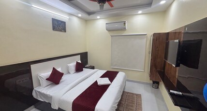 Hotel Hanumat Palace-300 Meter Jaipur Railway Station Room Type - Super Deluxe Room