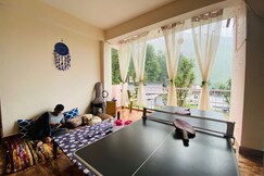 Rahgir Hostel