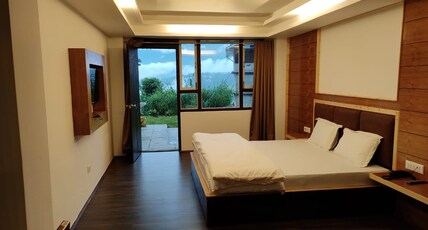 Ridan - A Boutique Hotel Room Type - King Room with Garden and Mountain View Ridan - A Boutique Hotel Room Type - King Room with Garden and Mountain View