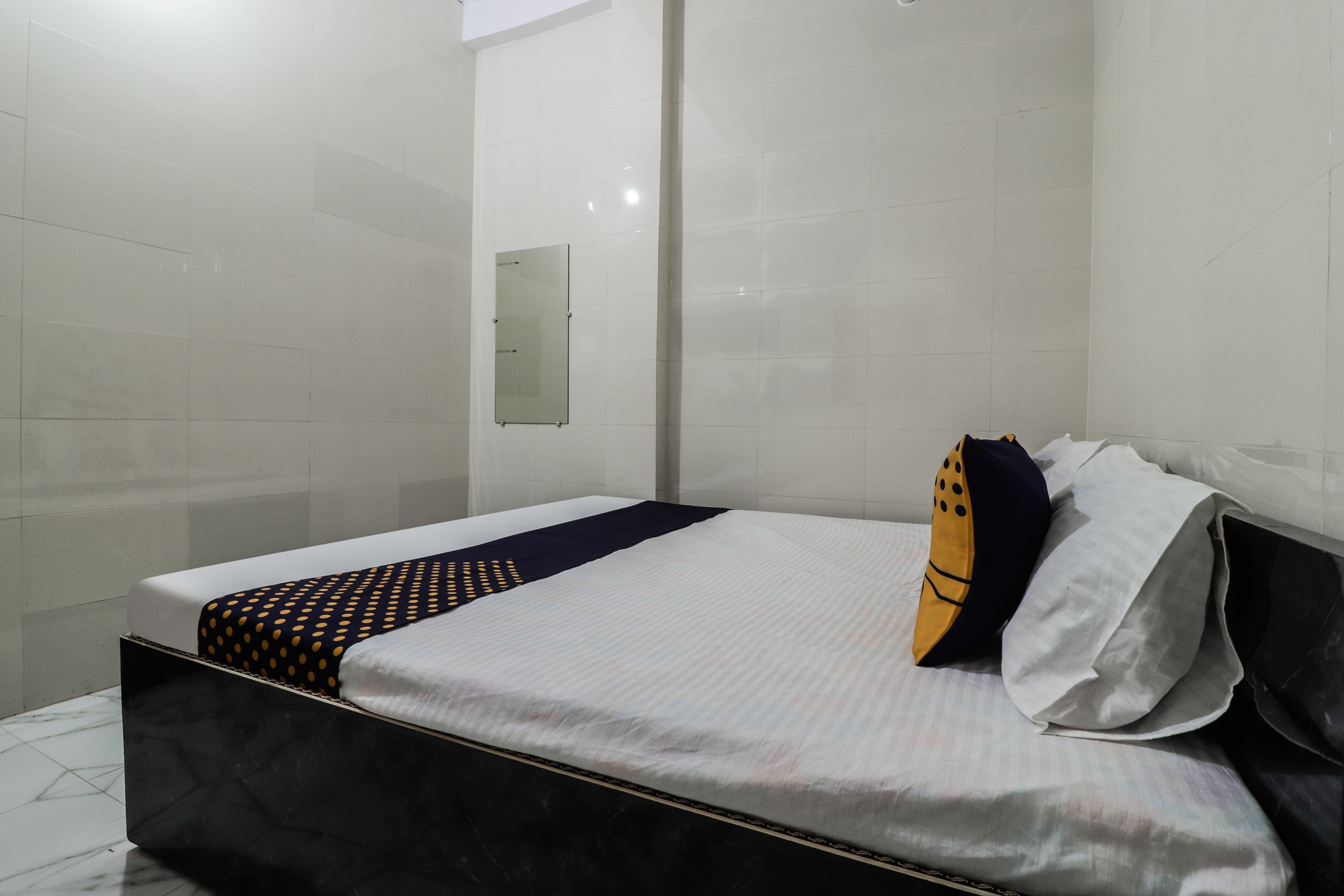 SPOT ON Maharani guest house - Tap to explore photos
