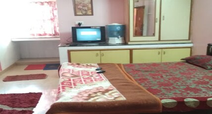 Sri Surya Deluxe Lodge Room Type - Double Non AC Room