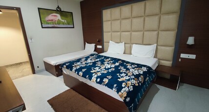 Hotel Setia Malout Room Type - Deluxe