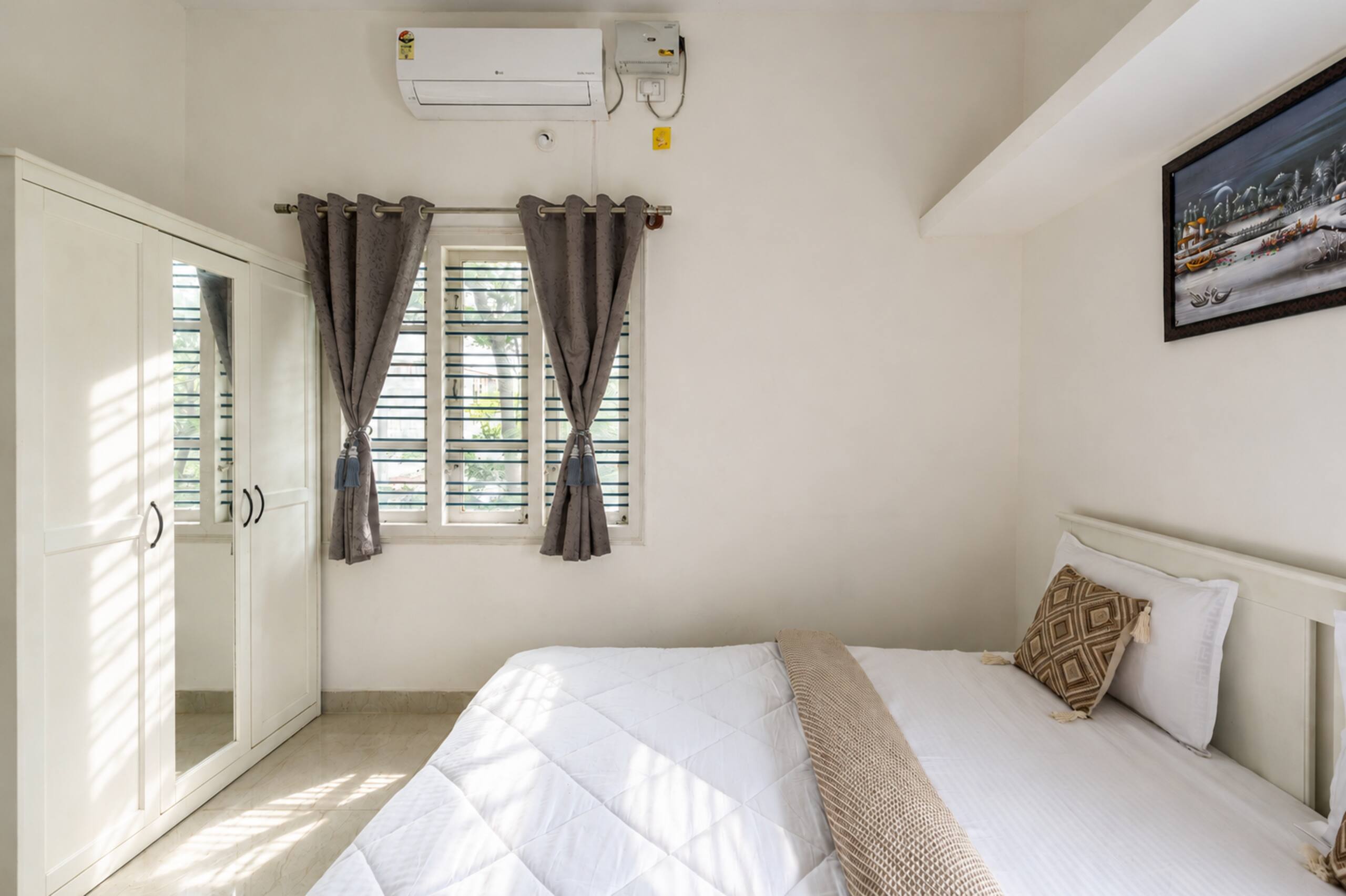 Denim House by RedOlive 2BHK Nandi Hills Nr Airport - Tap to explore photos