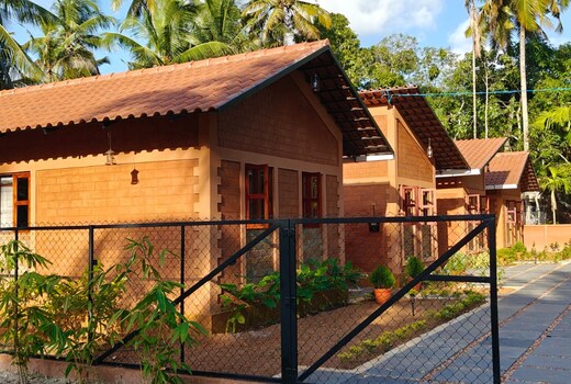 ILA'S Private Cottages