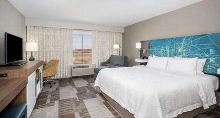 Hampton Inn by Hilton Bellevue Room Type - 1KG MOB HEAR ACC RI-SHW NS