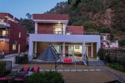 Rizz Earth - Luxury 4 BHK Villa