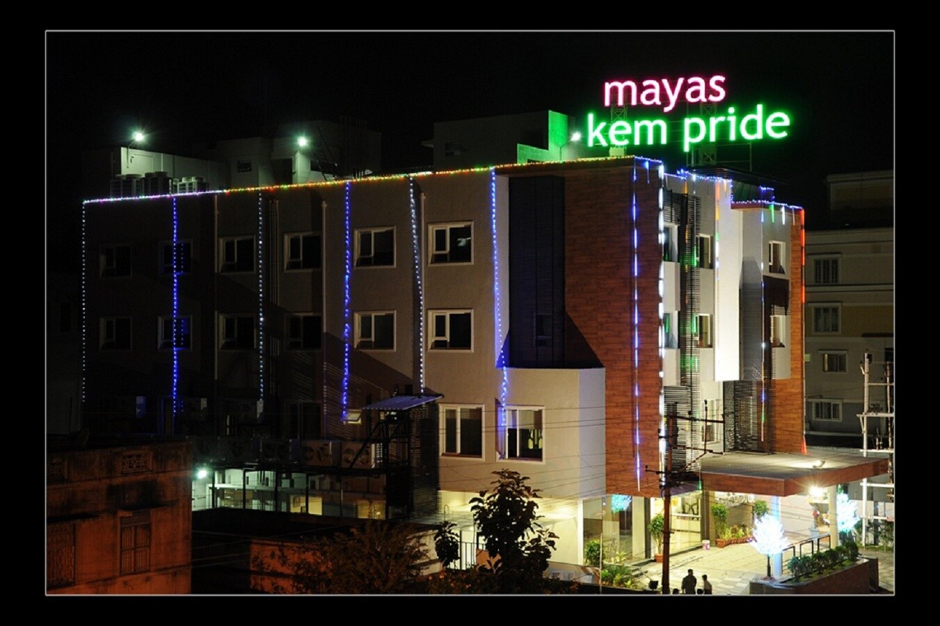 MAYAS KEM PRIDE - Tap to explore photos