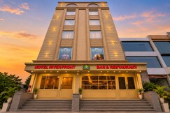 Hotel River Front