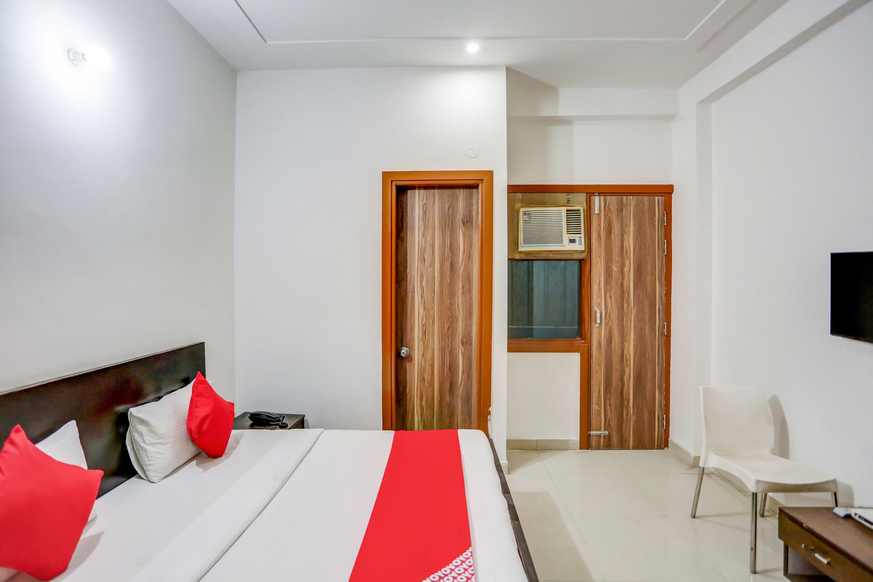 Hotel O by OYO Kavya Group of Residency (Kavya Hotel) - Tap to explore photos