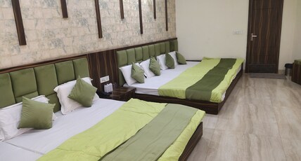 Hotel SR Siddhi Vinayak, Mathura Room Type - Family Room