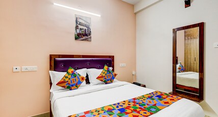 FabHotel Home Tree Service Apartment I - Valasaravakkam Room Type - Deluxe Room