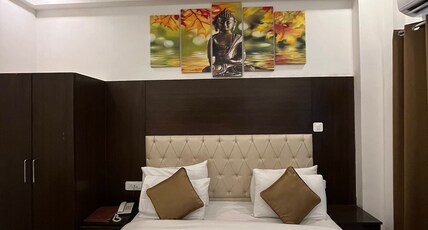 The Grace | A Luxury Accommodation | 500 Mtrs From AIIMS Room Type - Twin Room with Balcony