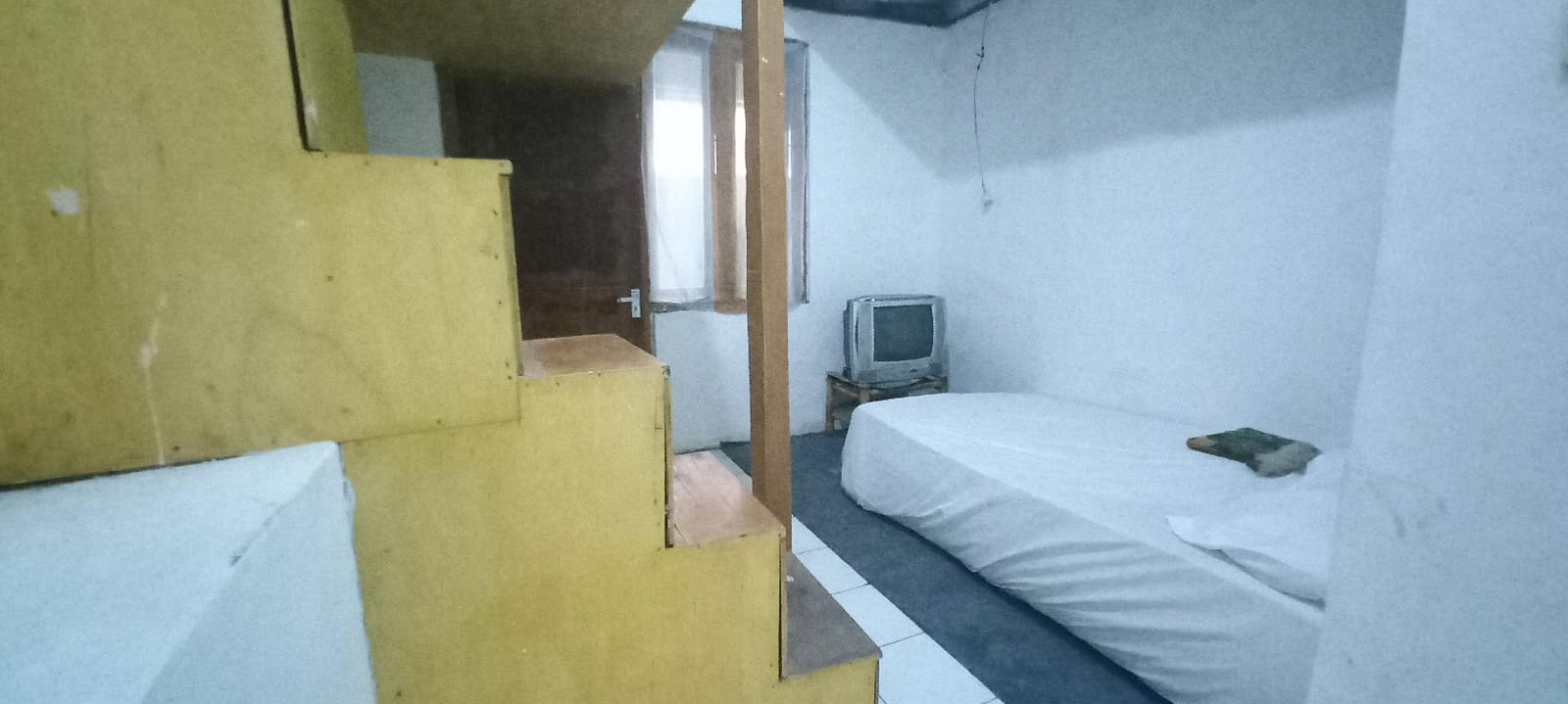 OYO 94801 Pad Guest House - Tap to explore photos
