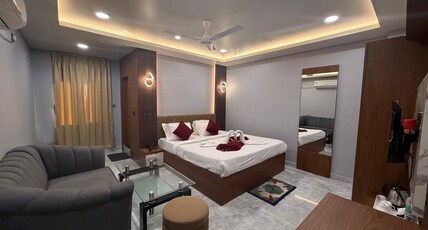 HOTEL SHIVAY Inn Room Type - SUPERIOR PREMIUM