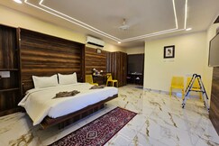 The Jalsa Farmhouse | Entire 2BHK Farmhouse | Party & Pet Friendly