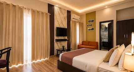 Nandan Retreat-Near Prem Mandir Room Type - City Vista Garden View With Balcony Nandan Retreat-Near Prem Mandir Room Type - City Vista Garden View With Balcony
