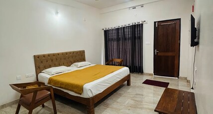 Apple Tower Stay Room Type - Delux Room Ac