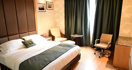 V HOTEL LUCKNOW Room Type - Deluxe Room with Air Conditioning V HOTEL LUCKNOW Room Type - Deluxe Room with Air Conditioning