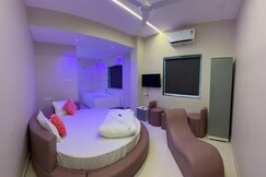Hotel Elite Stay - Mahalunge Pune