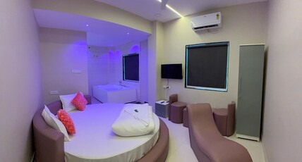 Hotel Elite Stay - Mahalunge Pune Room Type - Super Deluxe Room With Buthtub