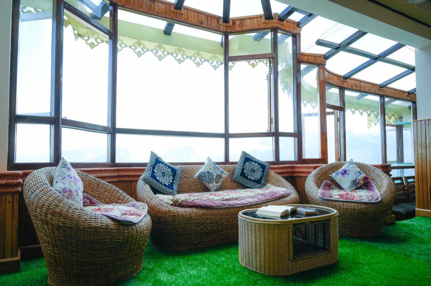 Hotel O HOME Maruti Luxury Homestay - Tap to explore photos