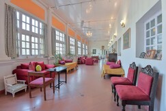 Sun N Breeze in Heritage Home at Connaught Place