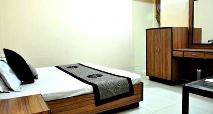 Hotel Jagdish Residency @ 2 mins drive to Railway Station Room Type - Deluxe- Non AC