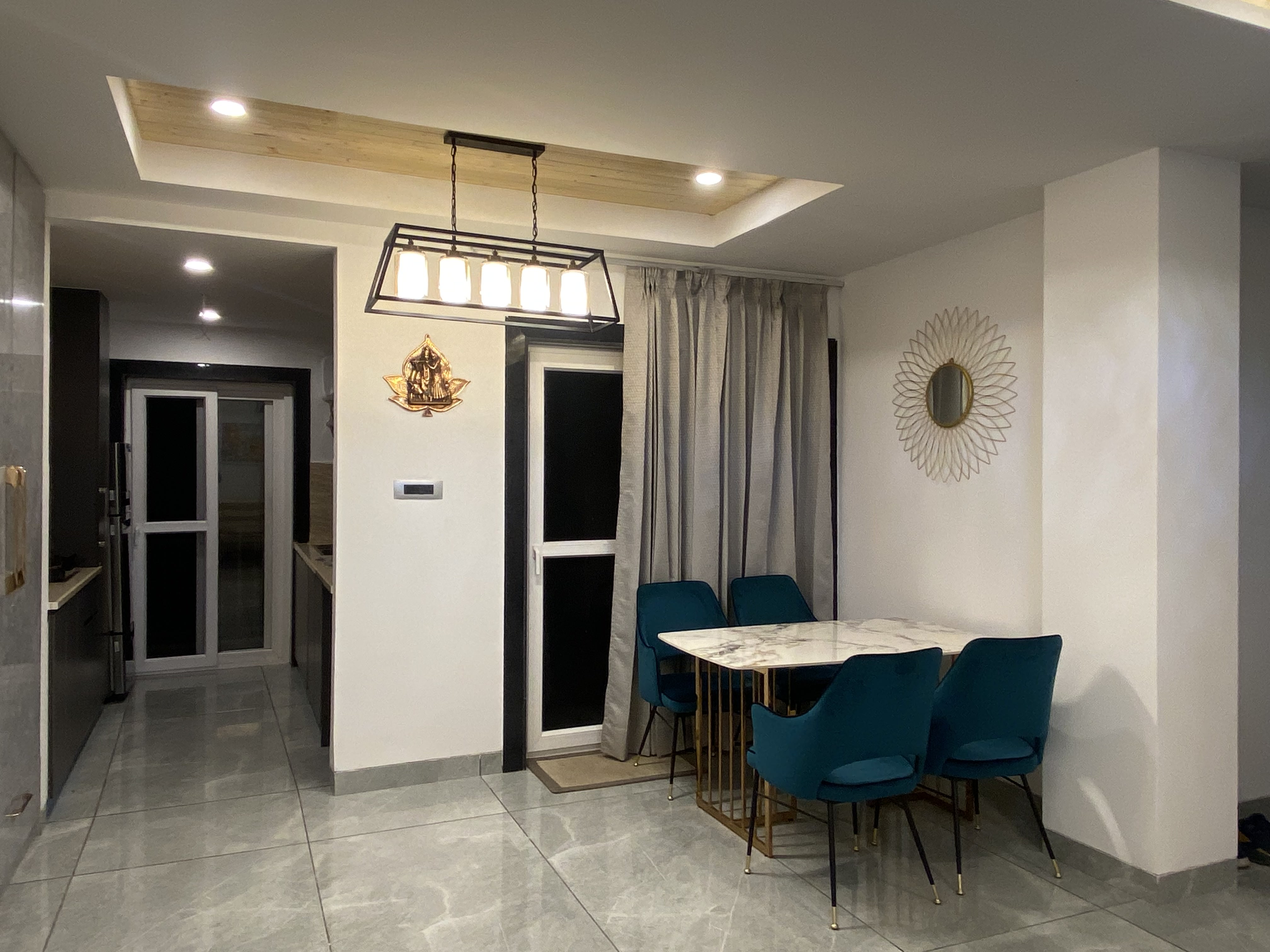 IOI Stays Mountain Getaway, 3BHK Shimla - Tap to explore photos