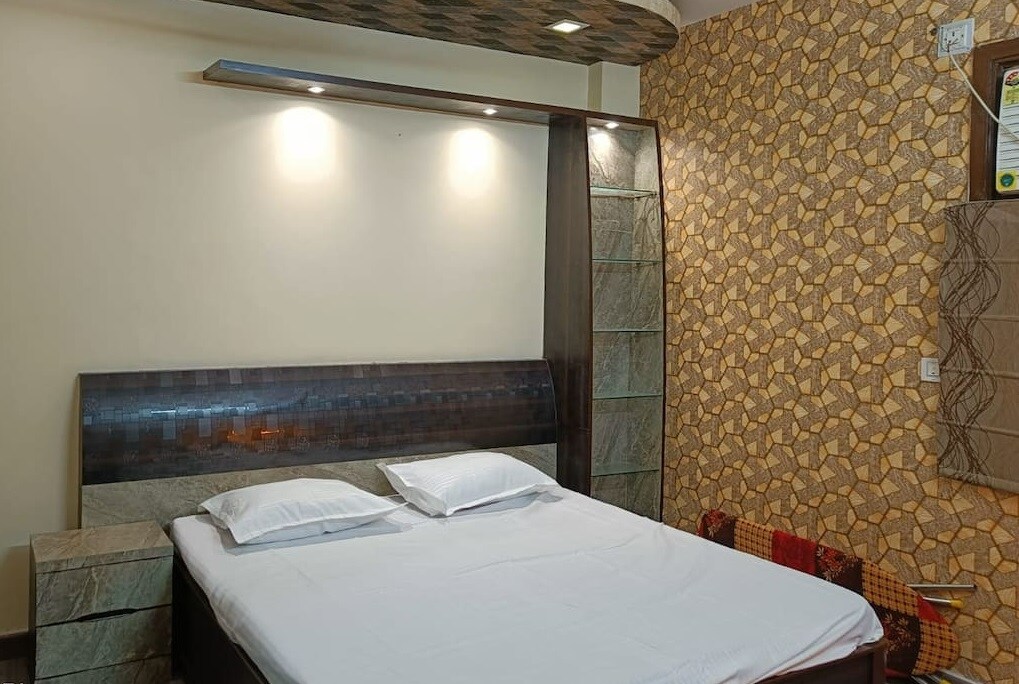 Opulent Home 3 BHK in Paschim Vihar by BnBBuddy - Tap to explore photos