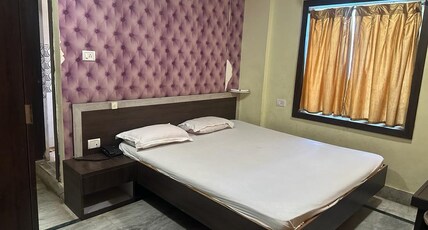 HOTEL TAJ HUB Room Type - Deluxe City View Double Bed Room with Balcony