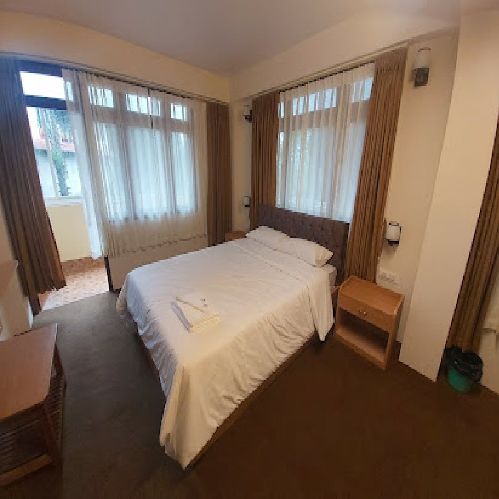 Batasay Blues - Tap to explore photos