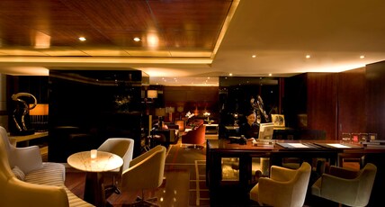 Hilton Beijing Wangfujing Room Type - KING DELUXE SUITE