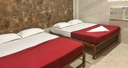 AMMAYI TEMPLE VIEW Room Type - Deluxe Four Bed Room