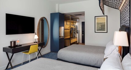 Canopy by Hilton Boston Downtown Room Type - 2QN BED PREM CITY VW ROOM