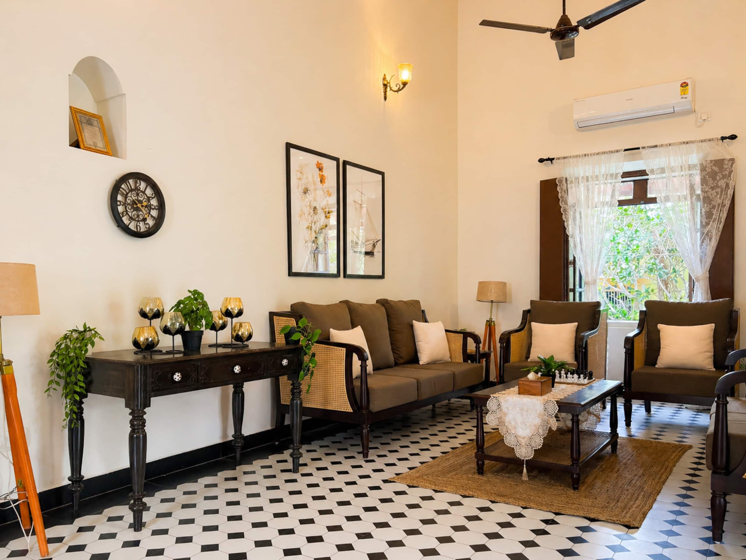 Casa Aloma 1922 - Heritage Portuguese Villa with Private Pool, Assagao - Tap to explore photos