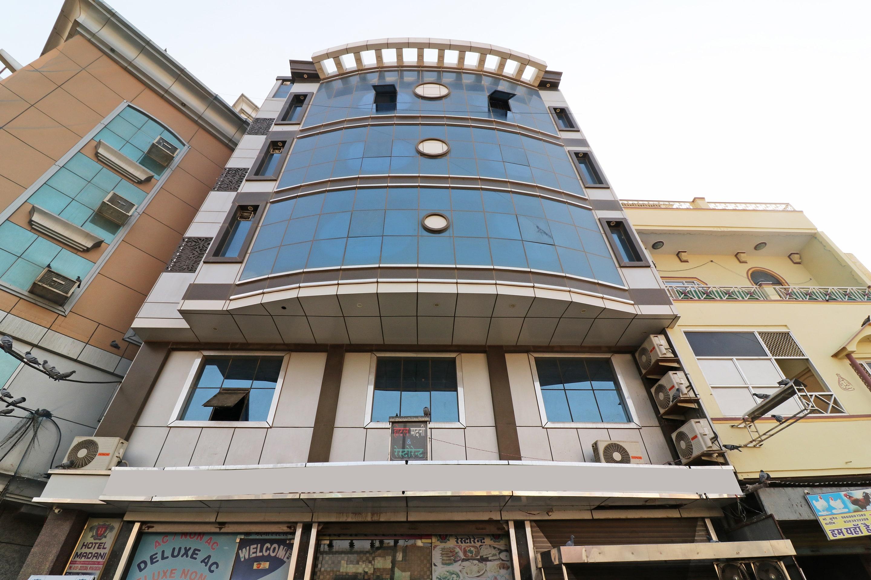 Hotel Madani - Tap to explore photos