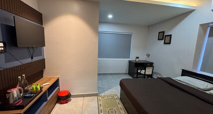 EEDDY LIVING Room Type - Deluxe Room 