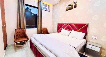 Hotel ram lakhan paradise Room Type - Deluxe room