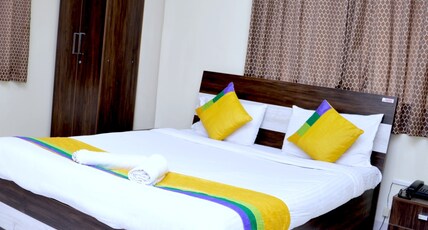 Hotel Bestow Inn Koregaon Park Room Type - Triple Bed Room