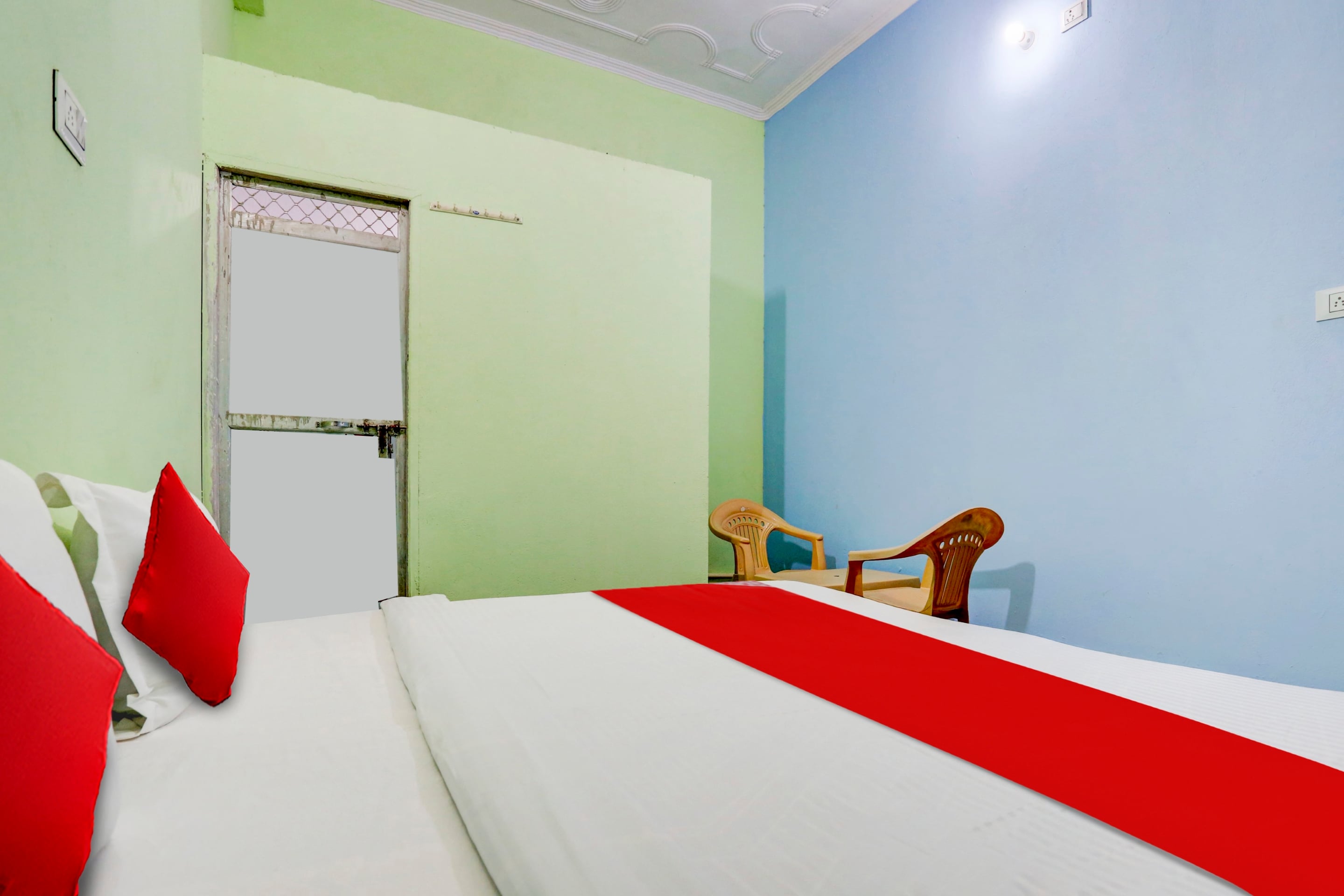 Hotel O by OYO Choudhary Residency - Tap to explore photos