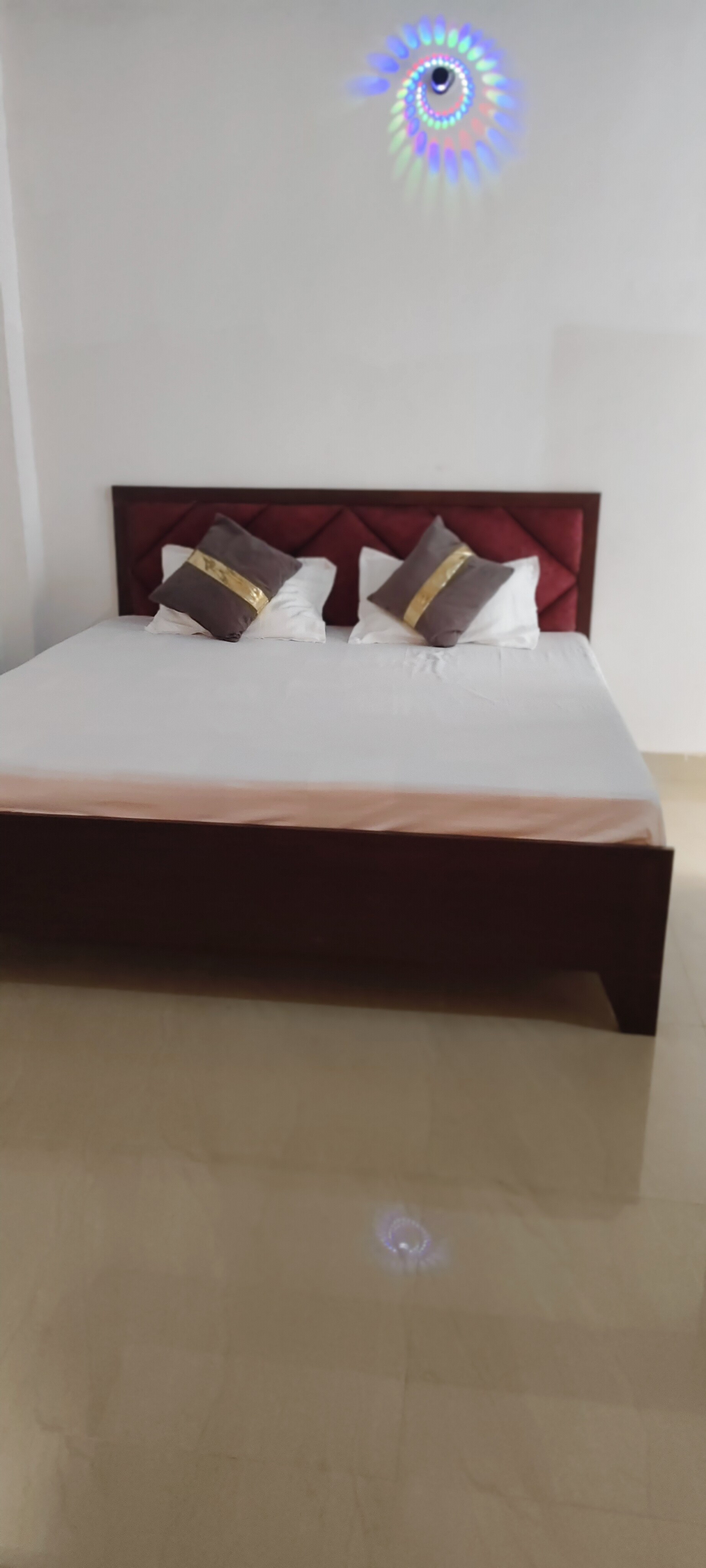 Hotel Pranav Inn - Tap to explore photos