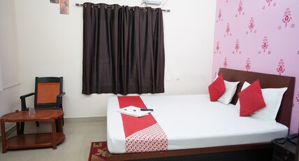 USHA RESIDENCY Room Type - Deluxe AC Room