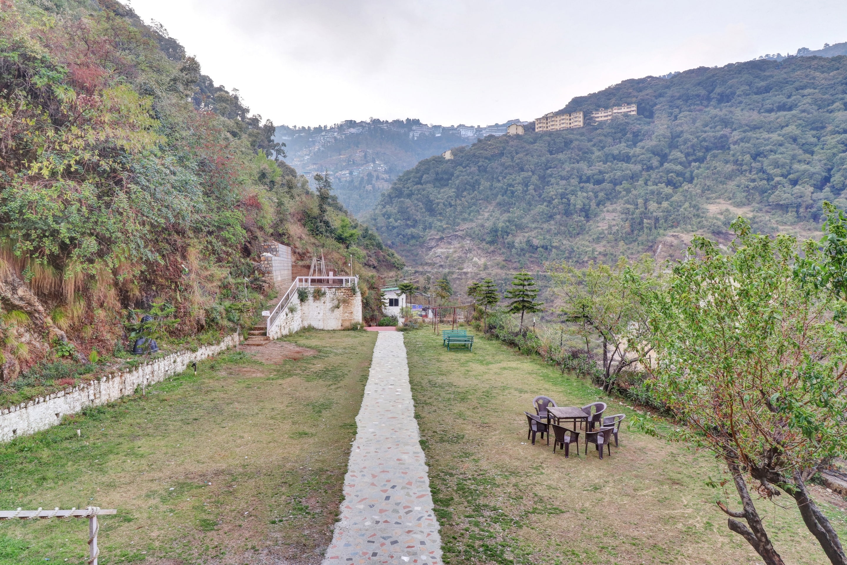 Collection O Shiv Sutra Resorts, Mussoorie - Tap to explore photos