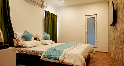 NimmStay Room Type - Deluxe Room 103 (AC)